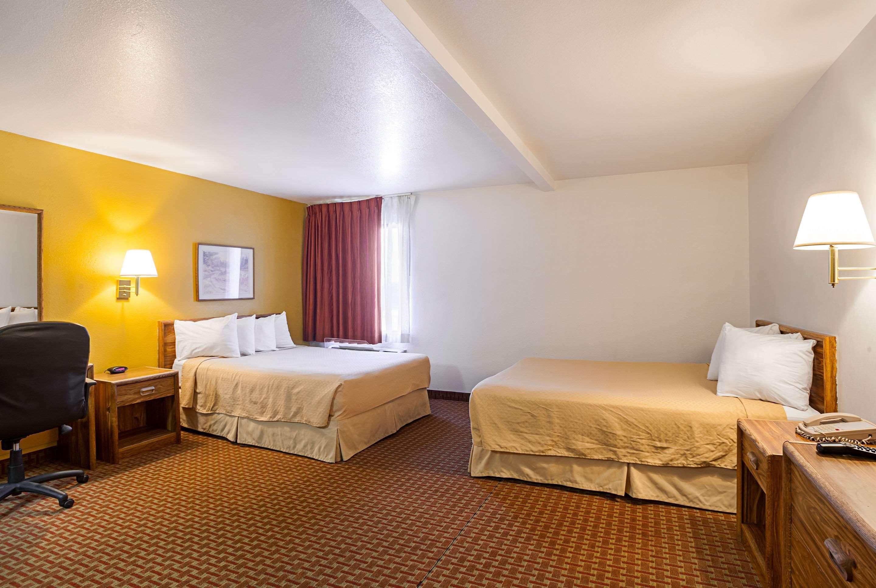 Rodeway Inn & Suites Blanding Extérieur photo