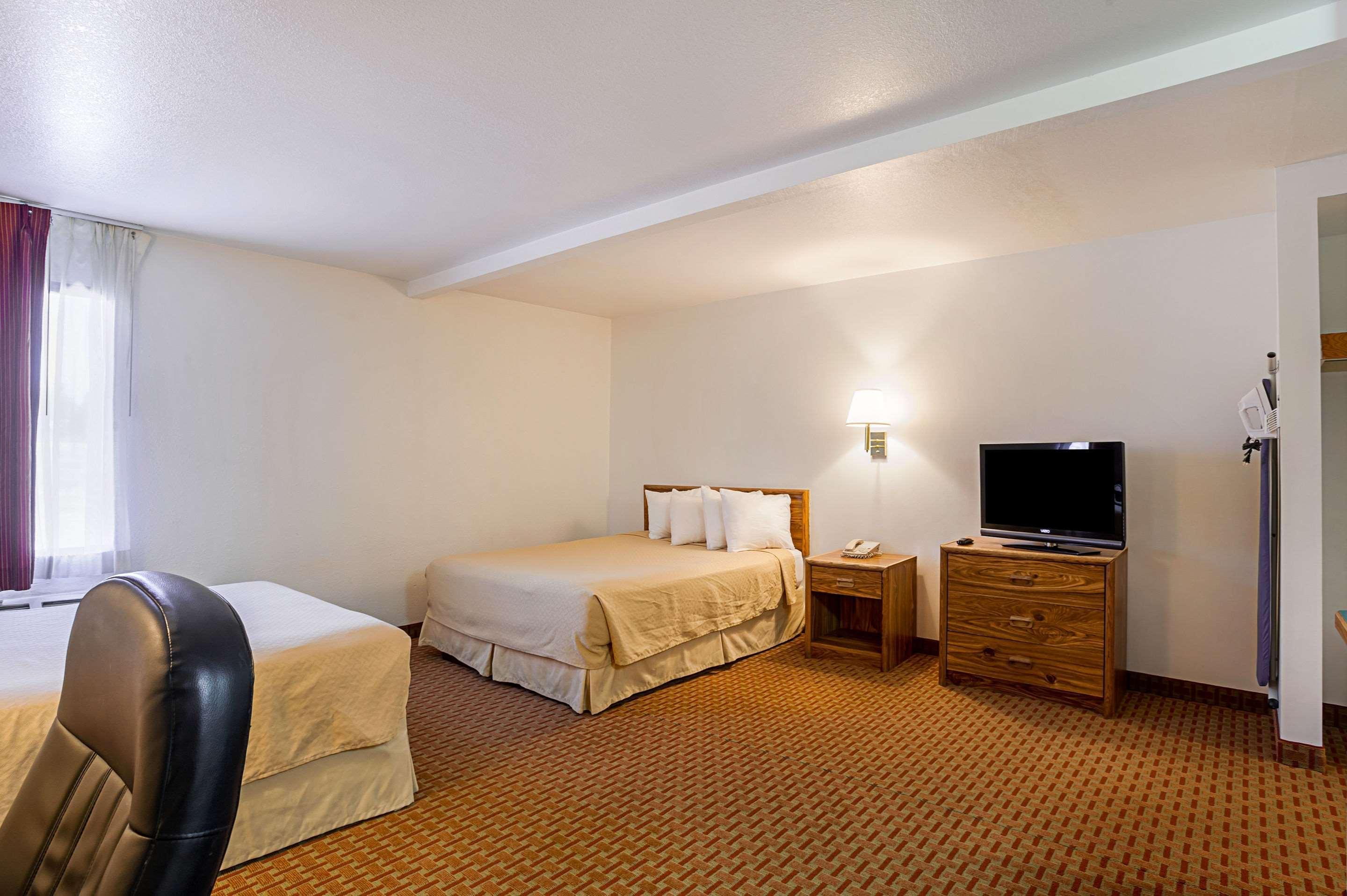 Rodeway Inn & Suites Blanding Extérieur photo