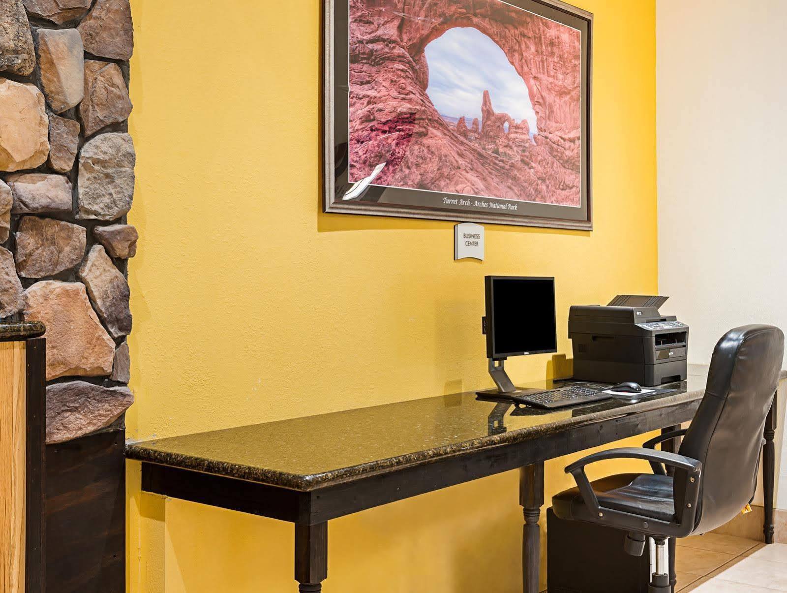 Rodeway Inn & Suites Blanding Extérieur photo